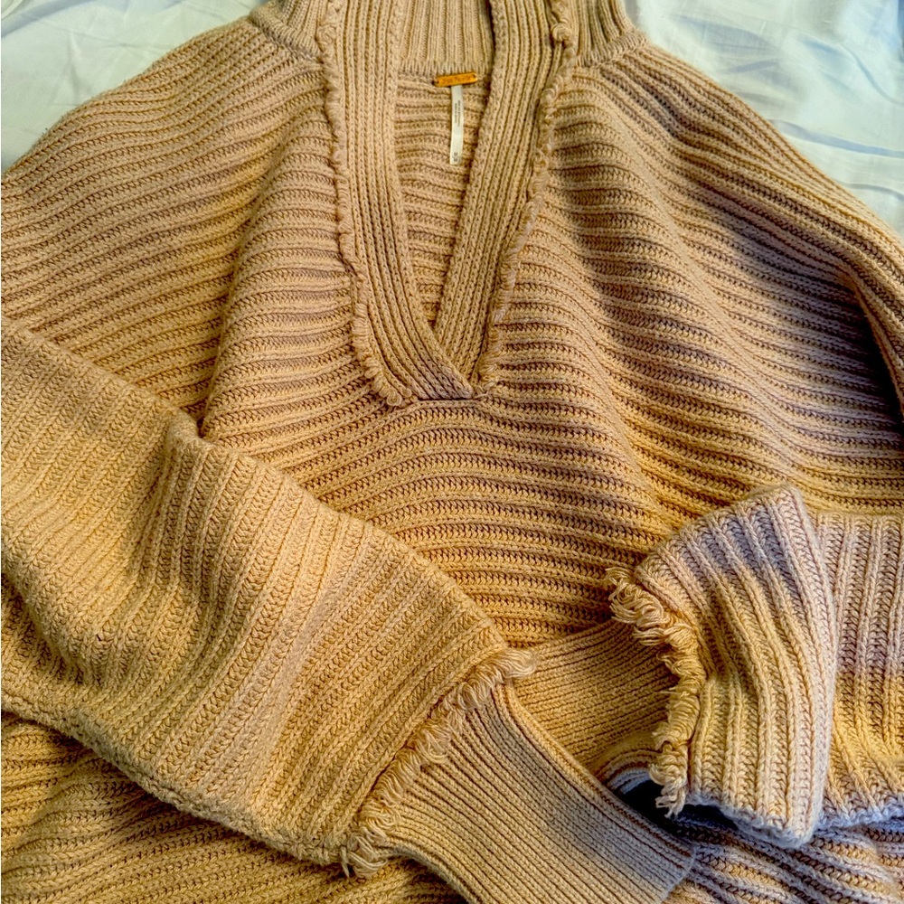 Dusty pink new Free People sweater unique V next collar fringe detail